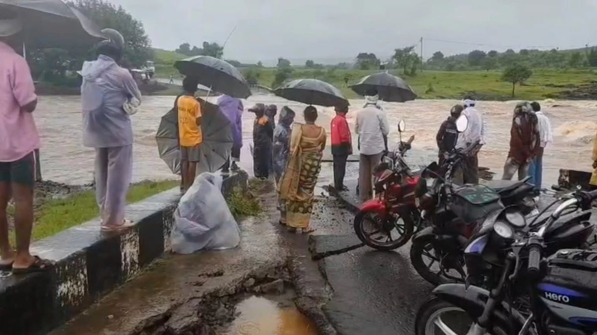 डिंडौरी में लगातार बारिश की वजह से नदी-नाले उफान पर, अमरपुर और मंडला मार्ग बंद