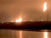 Surat ONGC Hazira Plant Fire: सूरत के ओनजीसी प्लांट में धमाके के बाद लगी भीषण आग, देखें वीडियो