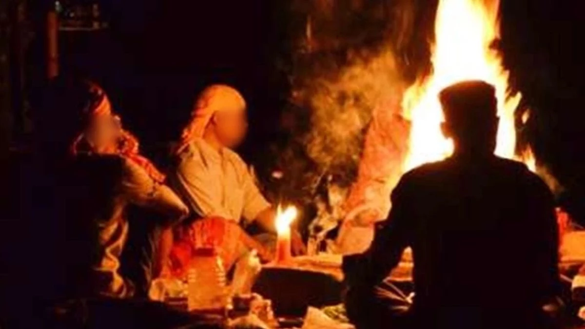 झाबुआ में इलाज के नाम पर चला अंधविश्वास का खेल, निमोनिया पीड़ित मासूमों को गर्म सलाखों से दागा
