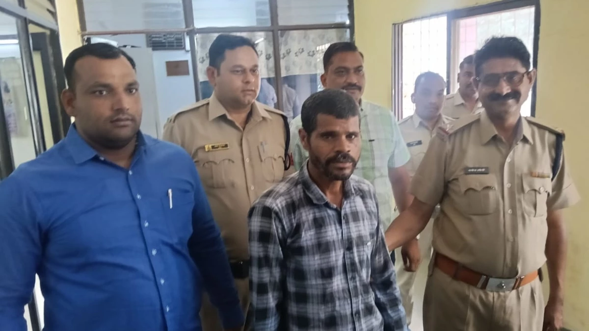 MP के खंडवा में दो पत्नियों का हत्यारा, अमावस्या की रात कब्रिस्तान में शवों के साथ करता था छेड़छाड़