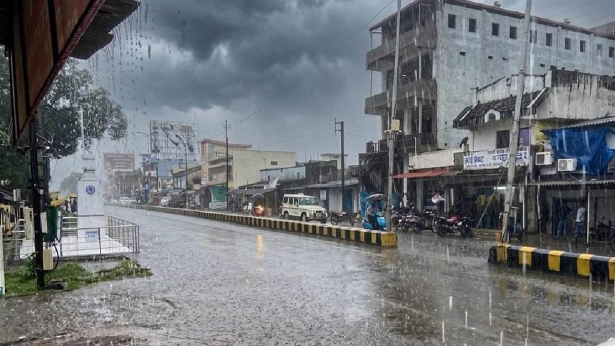 बस्तर में रेड अलर्ट, इंद्रावती खतरे के निशान के करीब