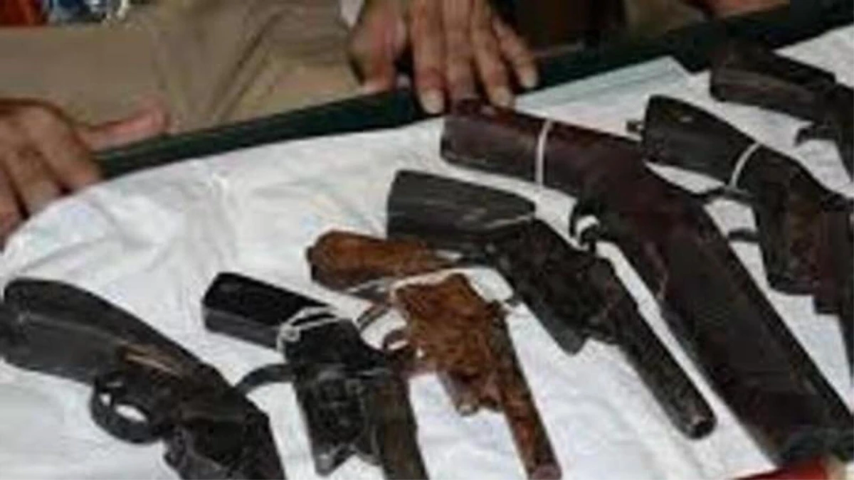 भिंड में खेत में चल रही थी कट्टा फैक्ट्री, पुलिस ने दबिश देकर किया भंडाफोड़