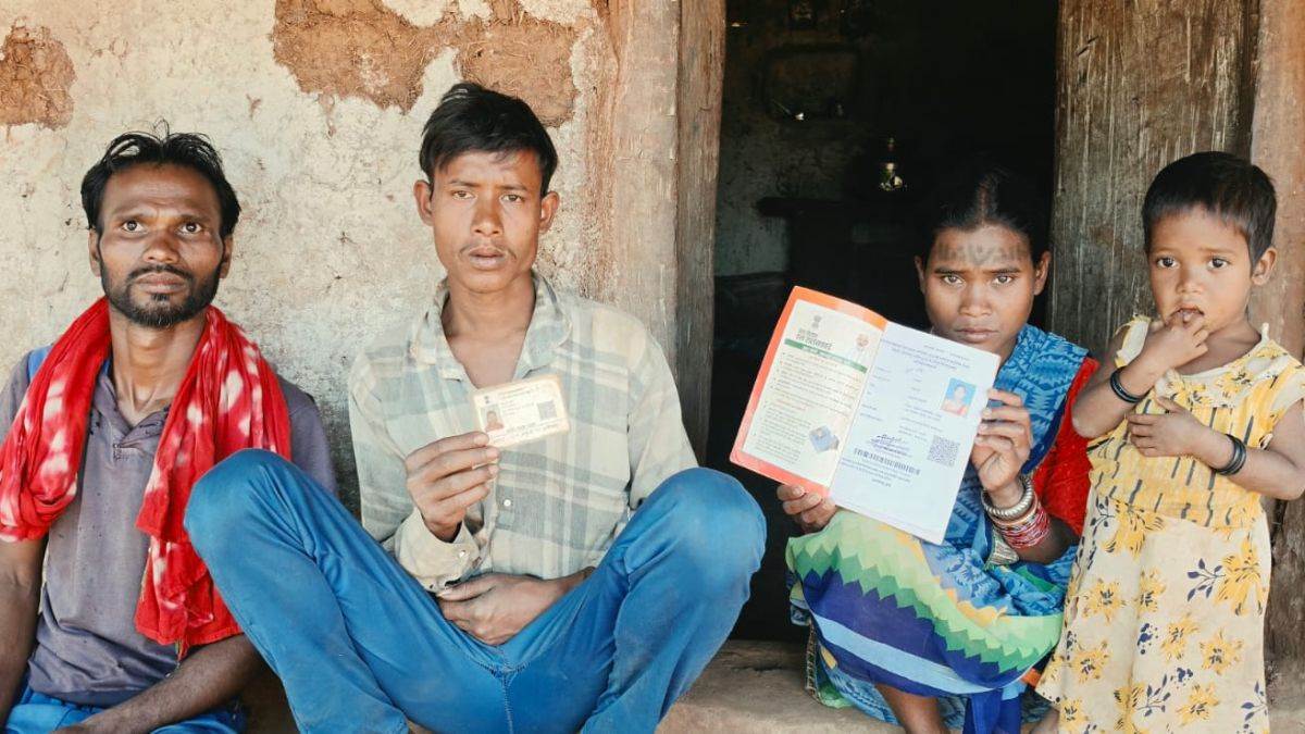 कागजों में 'मौत', गांव में मिले जिंदा; दो-दो लाख के बीमा क्लेम का आरोप; MP में करोड़ों के कथित बीमा फर्जीवाड़े के तार कबीरधाम से जुड़े