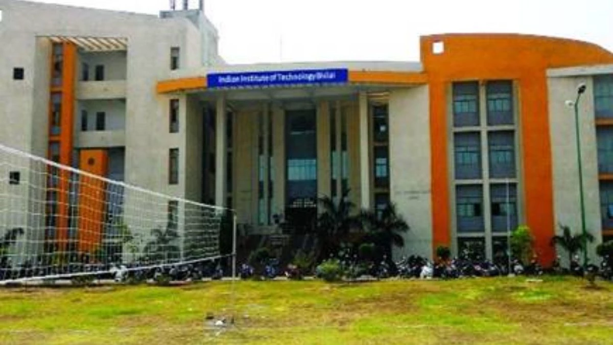 दुर्ग में CG का पहला आईटी पार्क, 35 कंपनियां स्टार्टअप और रोजगार के लिए तैयार, IIT भिलाई और सरकार के बीच MoU