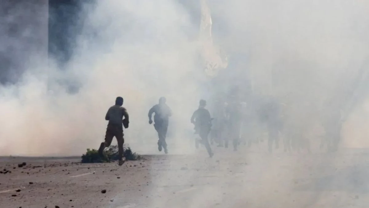 सुबह-सुबह दहला पाकिस्तान! पेशावर के आर्मी हेडक्वार्टर्स में बंदूकधारियों ने किया हमला, तीन की मौत