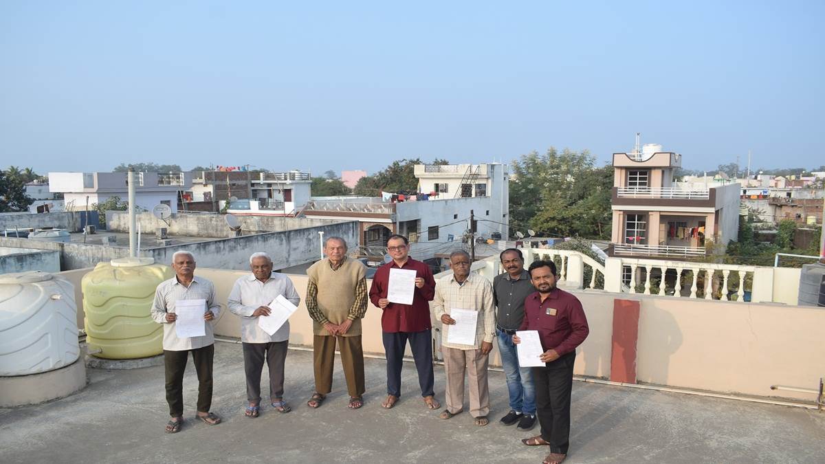 Jabalpur News : प्लाट लेकर मकान तो बना लिया पर 42 साल बाद भी नहीं बन पाए मालिक