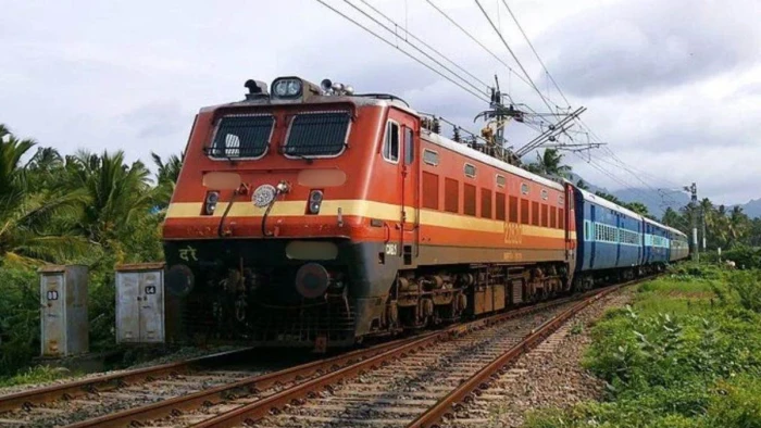यात्रियों की बल्ले-बल्ले... नर्मदा एक्सप्रेस अब LHB कोचों के साथ दौड़ेगी,  मिलेगा स्मूद और आरामदायक सफर का एक्सपीरियंस