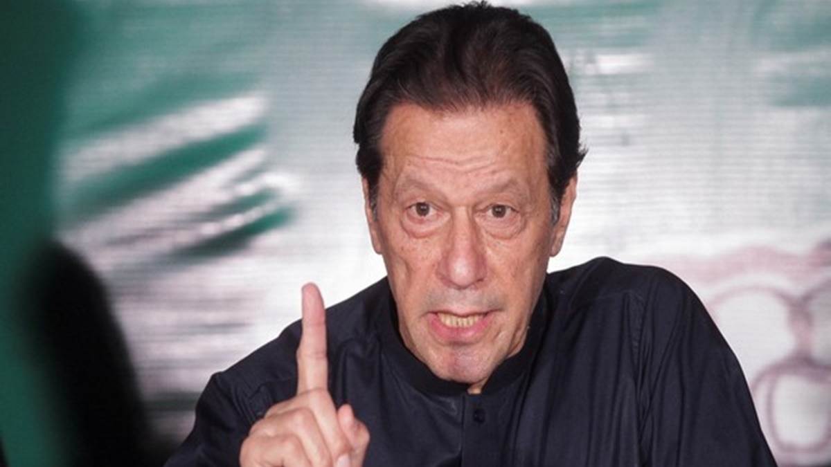 Pakistan Politics: इमरान खान की मुश्किलें बढ़ीं, अब नो-फ्लाई लिस्‍ट में जोड़ा नाम
