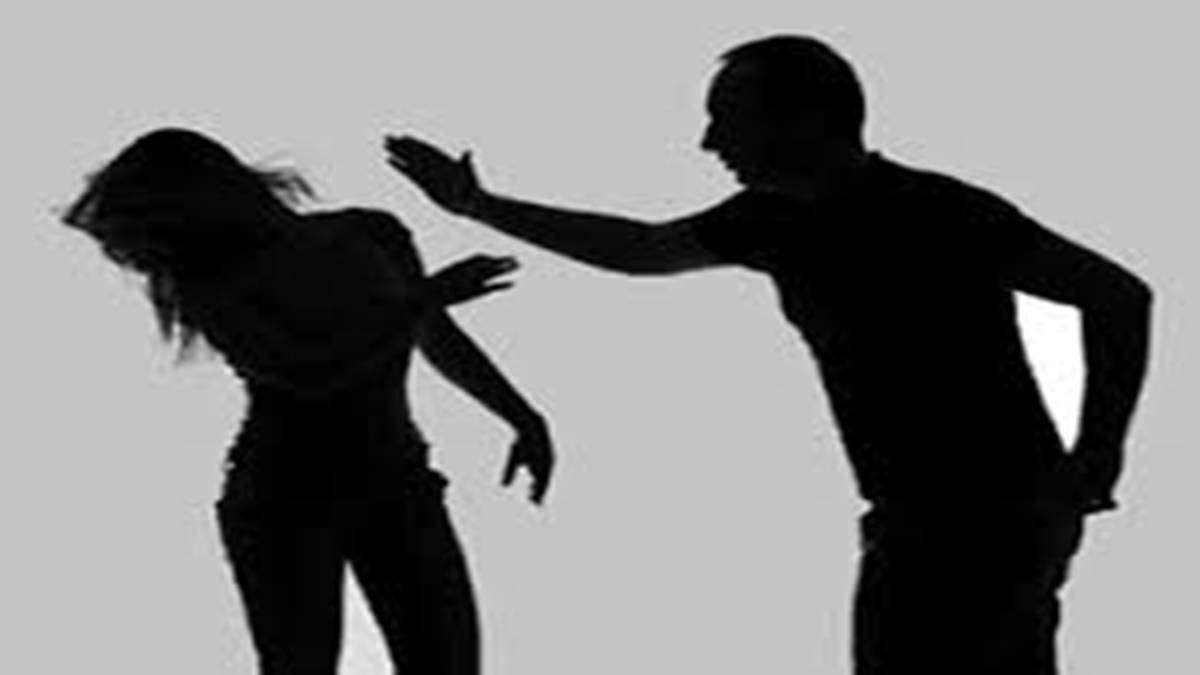 Gwalior Crime News: पुलिस अंकल-पुलिस अंकल पापा ने मम्मा को बहुत मारा है, आप उन्हें पकड़ लो