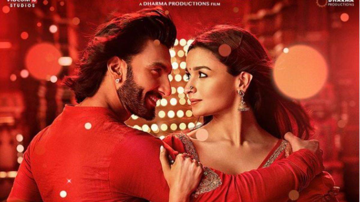 Rocky Aur Rani Kii Prem Kahani: 'रॉकी और रानी की प्रेम कहानी' का फर्स्ट लुक जारी, देसी लुक में नजर आईं आलिया भट्ट