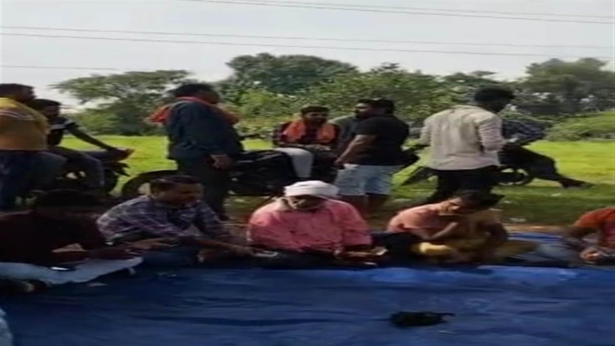 Janjgir-champa News : चोरभठ्ठी के जुआ  फड़ में रोजाना  लग रहा लाखों का  दांव
