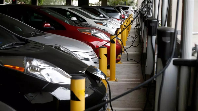 Electrical Car Tax Exemption: इलेक्ट्रिक वाहन खरीदो और पाओ टैक्स व पार्किंग शुल्क से मुक्ति, मध्य प्रदेश सरकार ला रही नई पालिसी