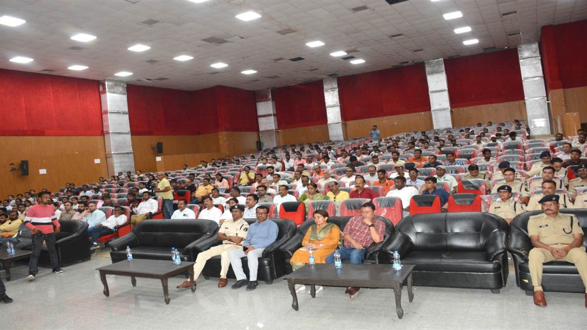 Janjgir-champa News : नए कानूनों की जानकारी सबके लिए आवश्यक