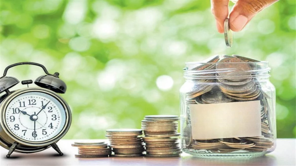 Financial Planning: सिर्फ निवेश ही नहीं, भविष्य की आपात स्थितियों के लिए भी खुदको ऐसे रखें तैयार