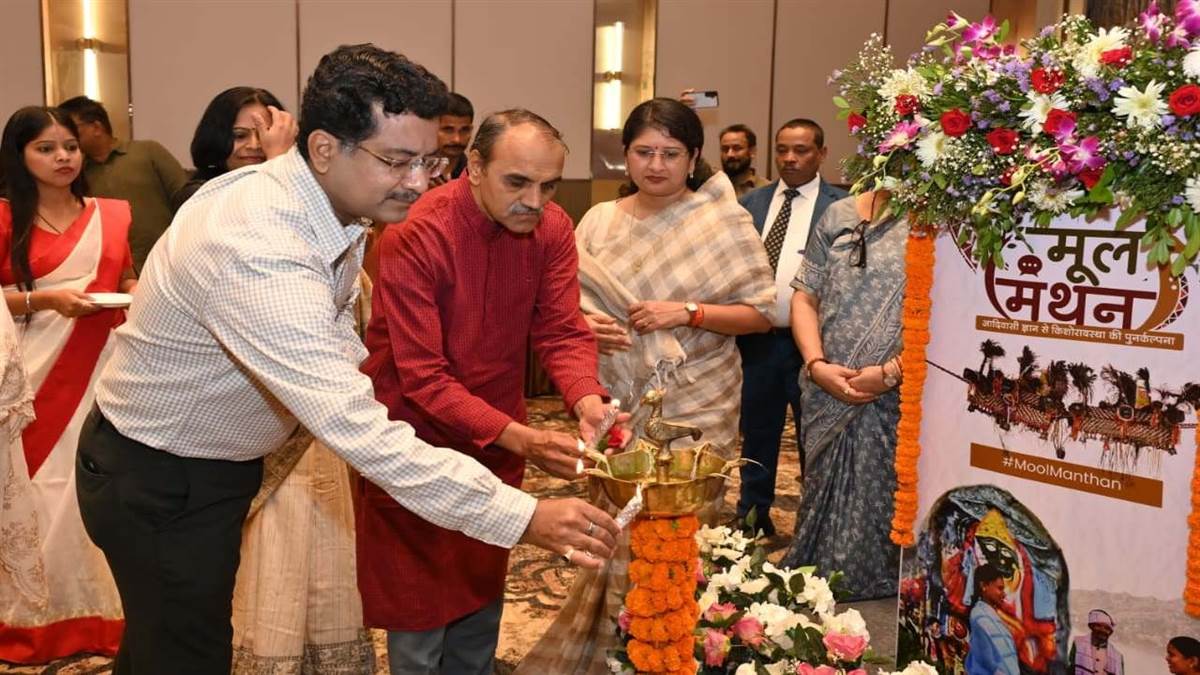 छत्तीसगढ़ में 43 जनजातियों का वास: कुल आबादी के 31 प्रतिशत से ज्यादा हैं आदिवासी