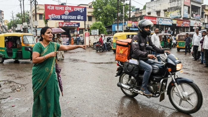 रायपुर में रैपिडो चालक ने तोड़ा महिला यात्री का भरोसा, हैंडबैग लेकर हुआ फरार, 65 हजार का सामान चोरी