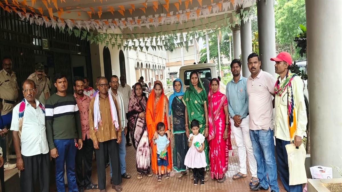 धमतरी में सामाजिक बहिष्कार से हुक्का-पानी बंद: दूसरे गांव से राशन की व्यवस्था, चरवाहों ने मवेशियों से मुंह मोड़ा
