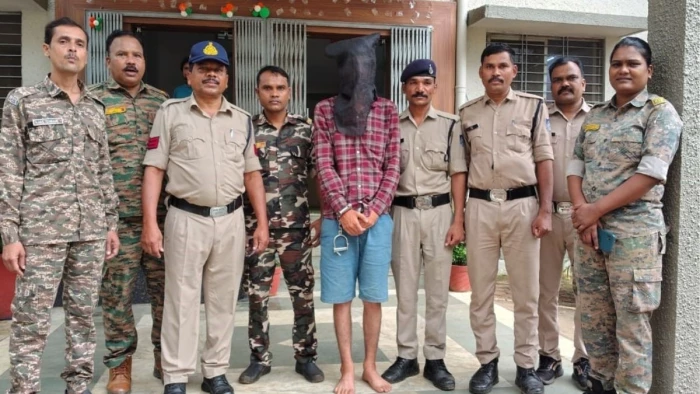 आरक्षक भर्ती परीक्षा में सिस्टम हैक कर पास कराने वाला इनामी मुख्य आरोपी बालाघाट में गिरफ्तार