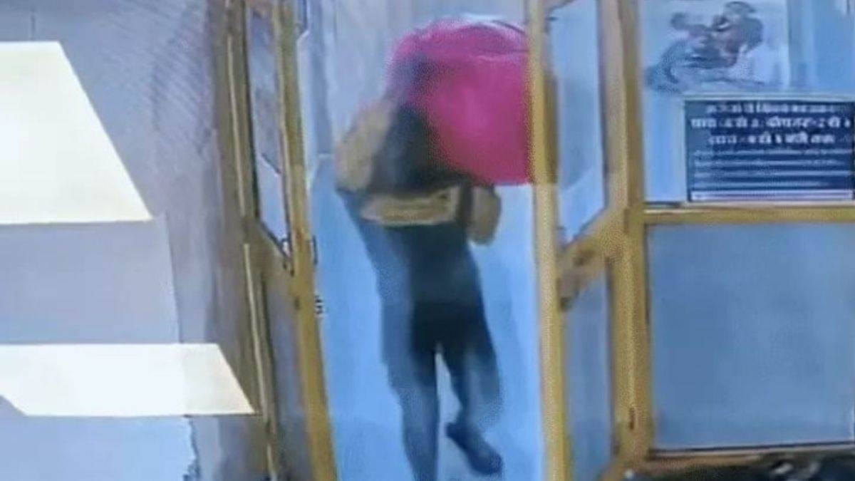 सतना जिला अस्‍पताल में ड्यूटी रूम का कांच तोड़कर लाखों के उपकरण ले गए चोर, वर्ष में पांचवीं चोरी