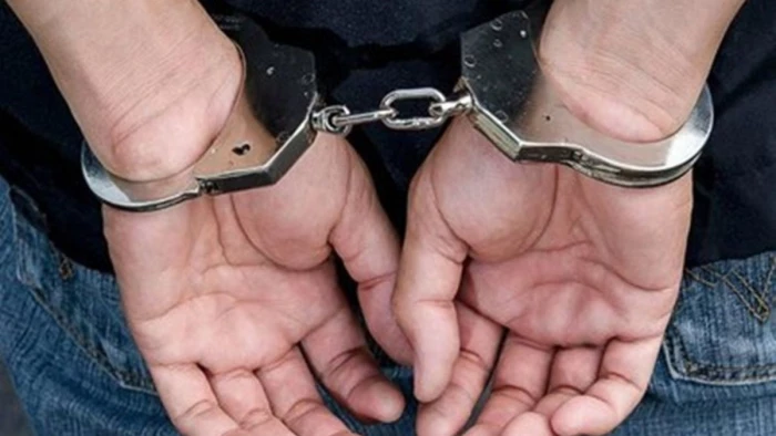 जबलपुर में सरकारी नौकरी लगवाने का झांसा देकर बेरोजगारों से ऐंठते थे रकम, शिक्षिका गिरफ्तार