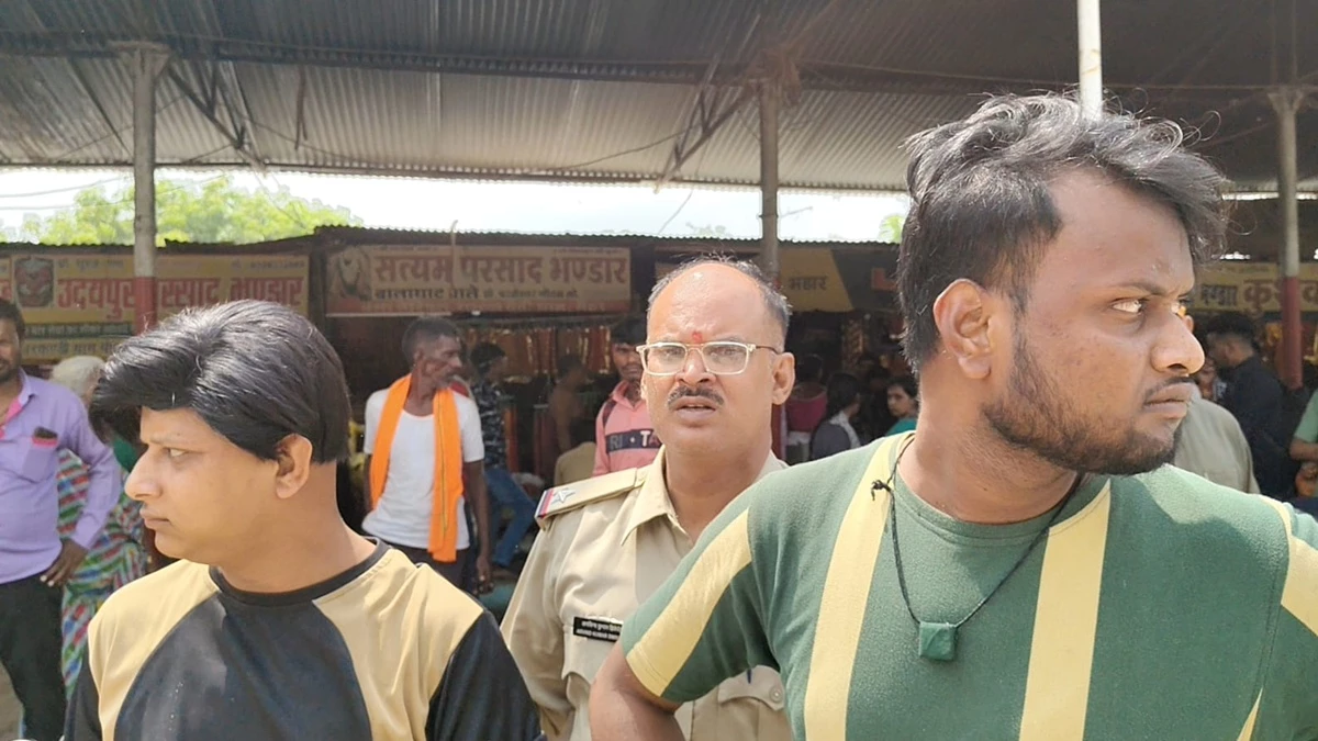 मैहर में हिंदू नाम रखकर प्रसाद की दुकान चला रहा यूसुफ खान और अवैध वसूली करने वाला सोनू खान गिरफ्तार