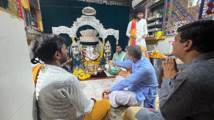 सीहोर में जीतू पटवारी ने किए भगवान चिंतामन गणेश के दर्शन, कहा- चुनावी गड़बड़ियों के खिलाफ सड़क पर उतरेगी कांग्रेस