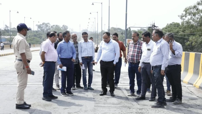 काम में लापरवाही : इंदौर के लवकुश फ्लाईओवर को शुरू करने की 15 सितंबर डेडलाइन निकली, अब 5 अक्टूबर से होगा शुरू