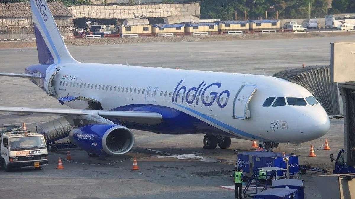 IndiGo एयरलाइन की बड़ी लापरवाही, जबलपुर एयरपोर्ट पर हंगामा... 15 यात्रियों का दिल्ली में छूटा लगेज