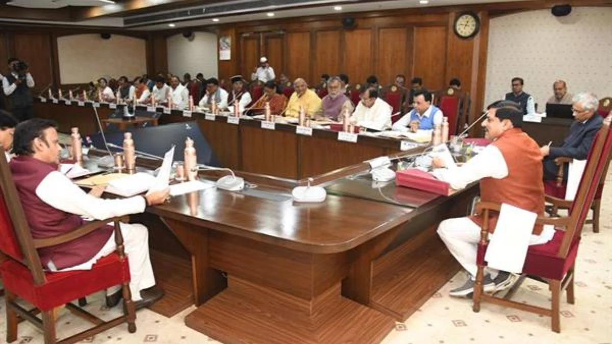 शहीद आशीष शर्मा के परिवार को 1 करोड़ रुपये, छोटे भाई को उप निरीक्षक का पद, मोहन कैबिनेट ने लिए अहम फैसले