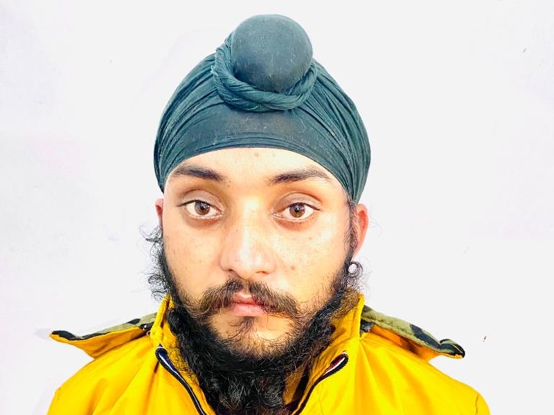 Rahul Singh who was caught in the arms scandal in Delhi is a guest teacher  in Dhar district no criminal record yet