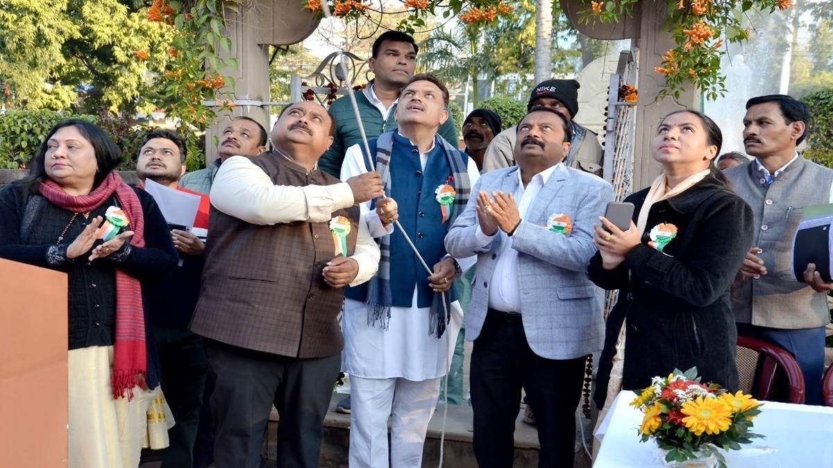 Republic Day 2024 : महापौर जगत बहादुर सिंह ‘अन्नू’ बोले-सबसे सुंदर और श्रेष्ठ शहर बनाएंगे अपनी जबलपुर को