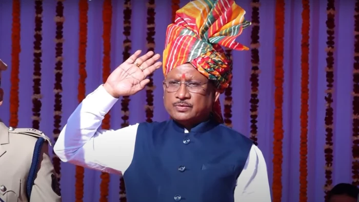 Republic Day 2025: छत्तीसगढ़ के सीएम विष्णुदेव साय ने अंबिकापुर के पीजी कॉलेज ग्राउंड में फहराया तिरंगा