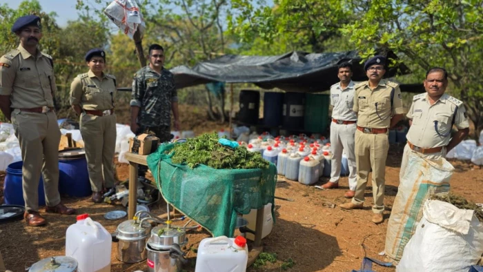 ओडिशा पुलिस की अब तक की सबसे बड़ी 'ड्रग स्ट्राइक', 200 करोड़ की हशीश तेल और 5 करोड़ का गांजा जब्त