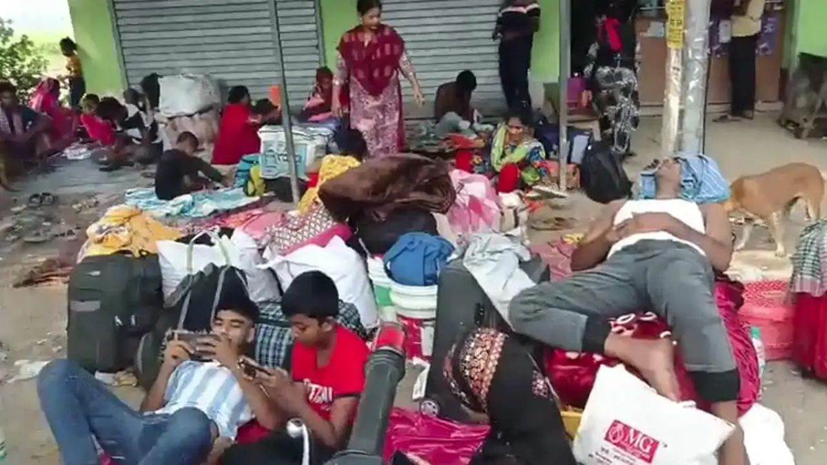 बंगाल में कार्रवाई के खौफ से बांग्लादेशी घुसपैठियों में भगदड़, बॉर्डर पर लगी भारी भीड़, सरकार ने चलाया 'डिटेक्स, डिलीट एंड डिपोर्ट'
