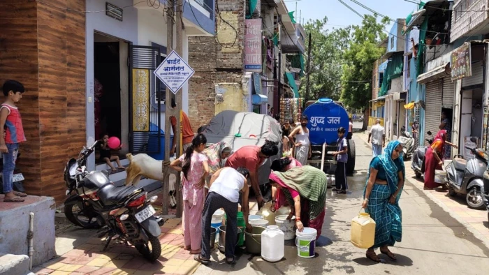 देवास में बिजली कंपनी की मनमानी पड़ रही भारी, कटौती व ट्रिपिंग से बाधित हो रहा जल वितरण, परेशान हो रहे ग्रामीण