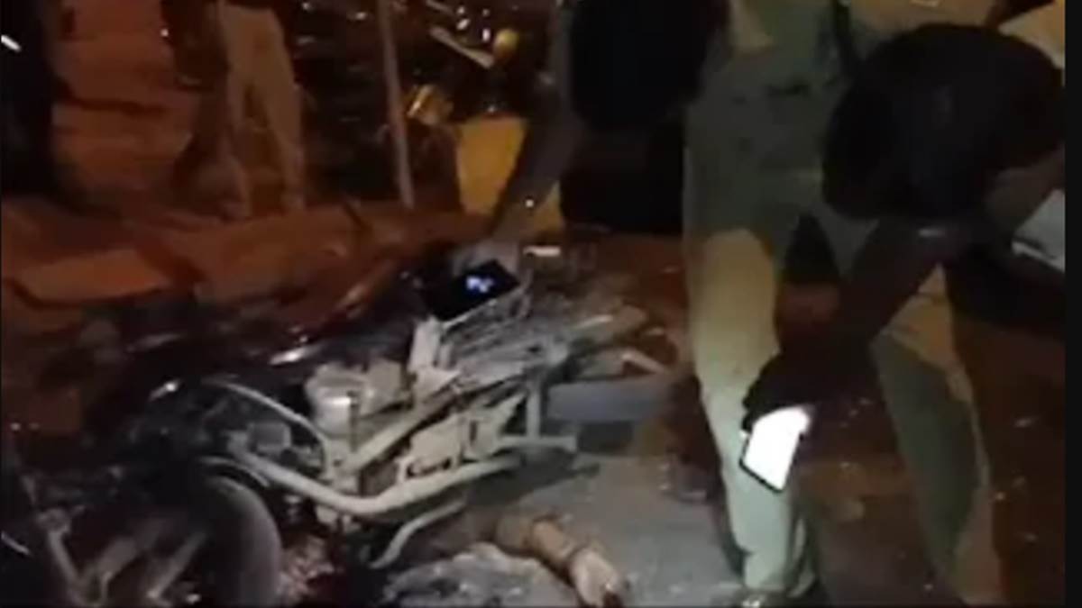 Jabalpur Crime : युवक के ऊपर बाइक पटकी, सिर पर गंभीर चोट से हत्‍या की आशंका