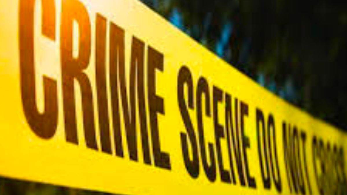 Datia Information: दतिया में शादी से पहले ब्यूटी पार्लर में घुसकर प्रेमिका को मारी गोली, कुछ घंटे बाद फंदे पर लटकती मिली लाश