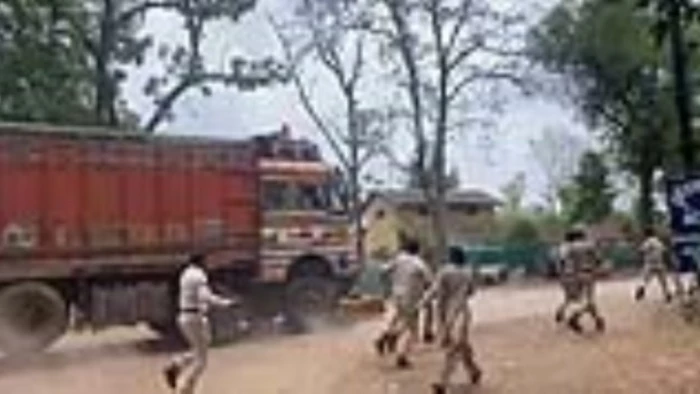 छत्तीसगढ़ में खौफनाक हिट एंड रन, मासूम को कुचलकर 120 की रफ्तार से भागा शराबी ड्राइवर, पुलिस जवानों पर गाड़ी चढ़ाने की कोशिश; गिरफ्तार