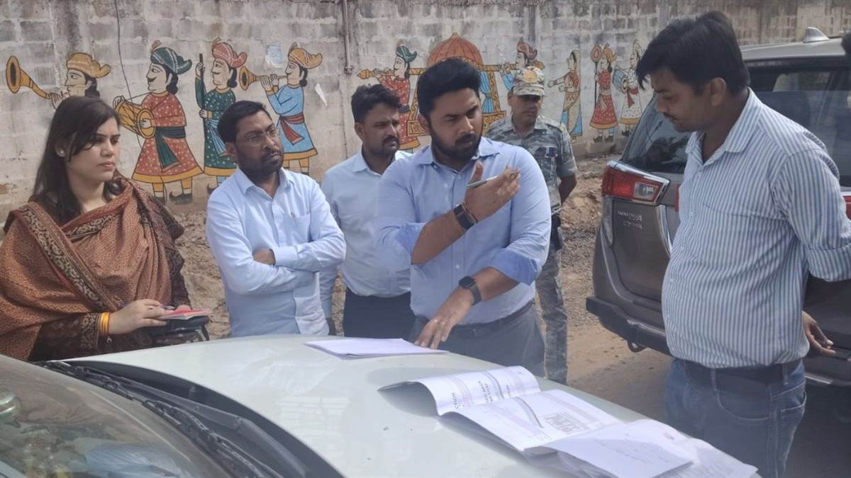 क्रिकेट के रंग में रंगेगा ग्वालियर का 'सचिन तेंदुलकर मार्ग': डिवाइडर पर दिखेंगे हस्ताक्षर वाले बैट, दीवारों पर उकेरी जाएगी ऐतिहासिक पारी