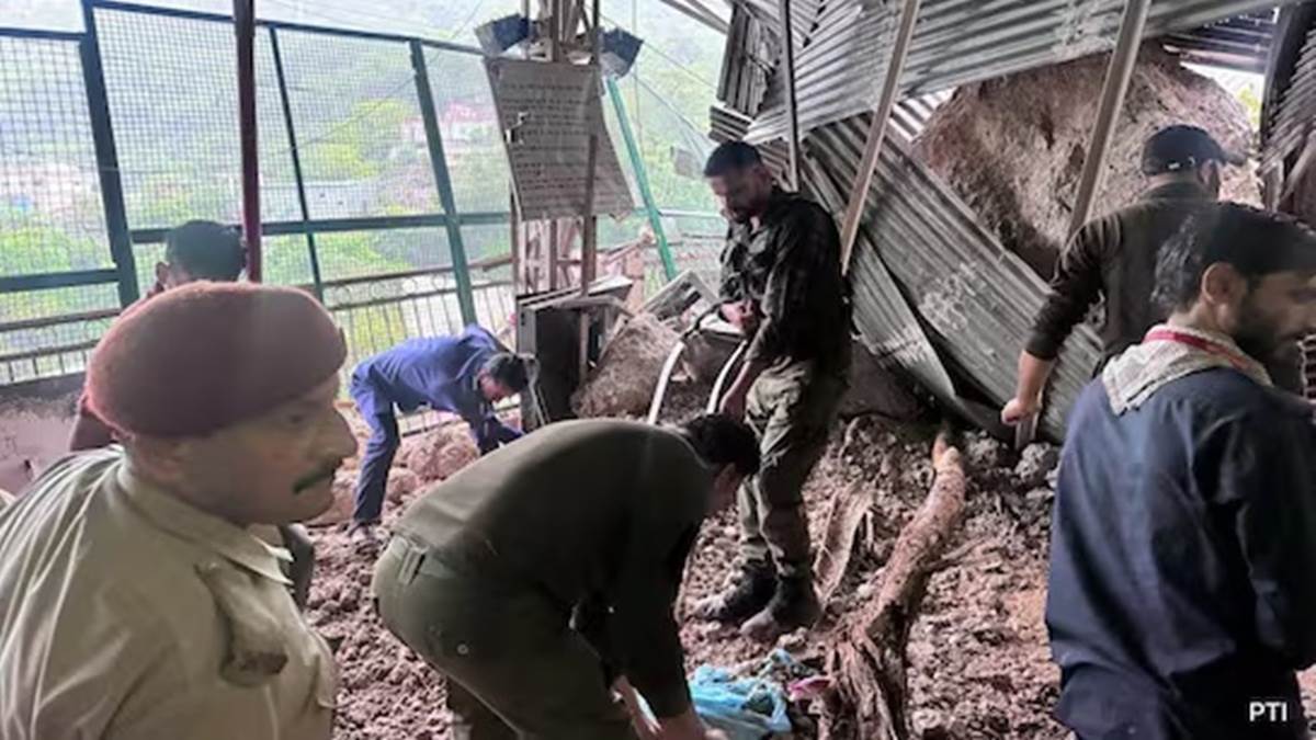 Vaishno Devi Landslide: वैष्णो देवी मंदिर जाने वाले मार्ग पर लैंडस्‍लाइड, 4 लोगों की मौत, मलबे में कुछ दबे