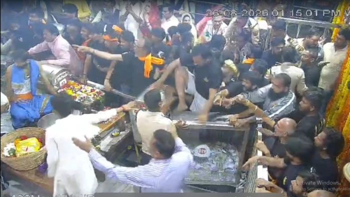 महाकाल मंदिर के नंदी हॉल में घुसने को लेकर कांवड़ यात्रियों का हंगामा, मारपीट में चार सुरक्षाकर्मी घायल