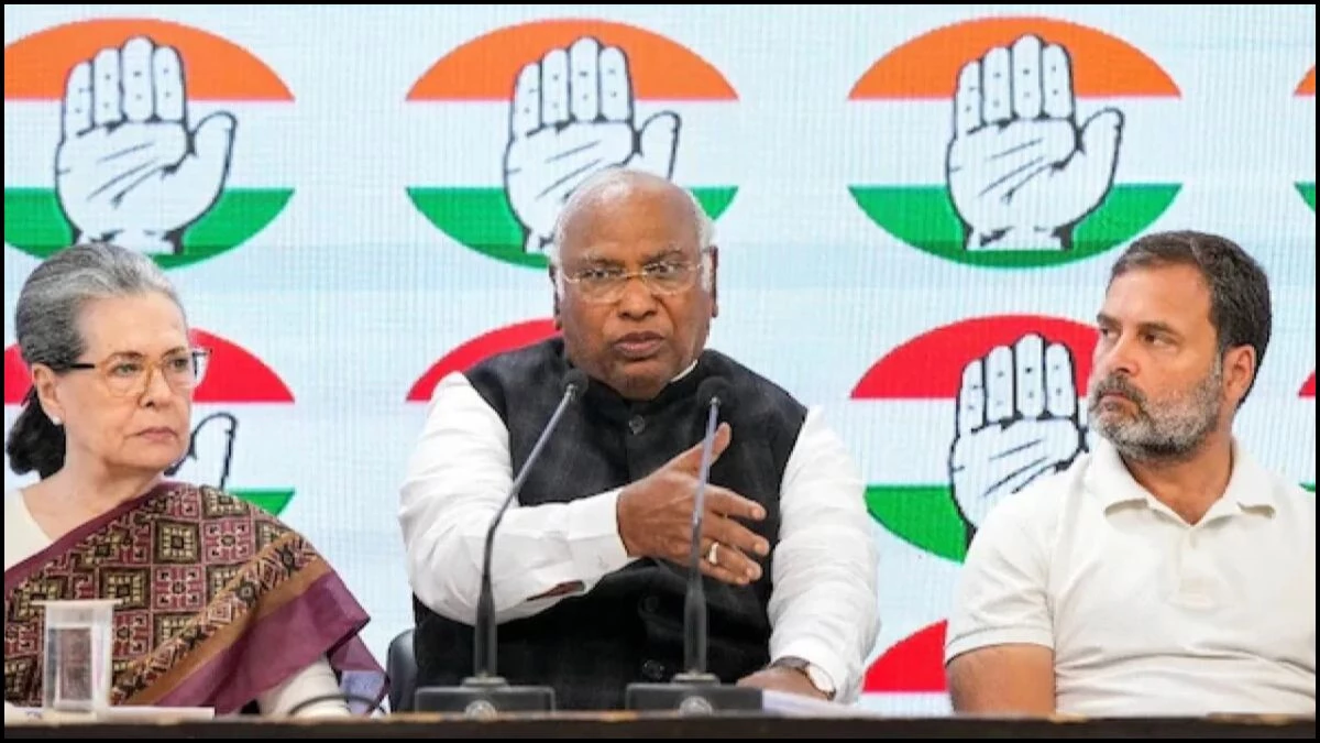 Bihar Election: कांग्रेस ने जारी की अपने 40 स्टार प्रचारकों की लिस्ट, पहले फेज में राहुल-प्रियंका समेत इन नेताओं का नाम शामिल