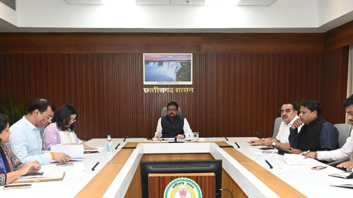 Public Holidays: छत्तीसगढ़ सरकार का बड़ा फैसला, 9 नवंबर को छुट्टी का एलान; बंद रहेंगे सभी स्कूल-कॉलेज, बैंक और सरकारी ऑफिस