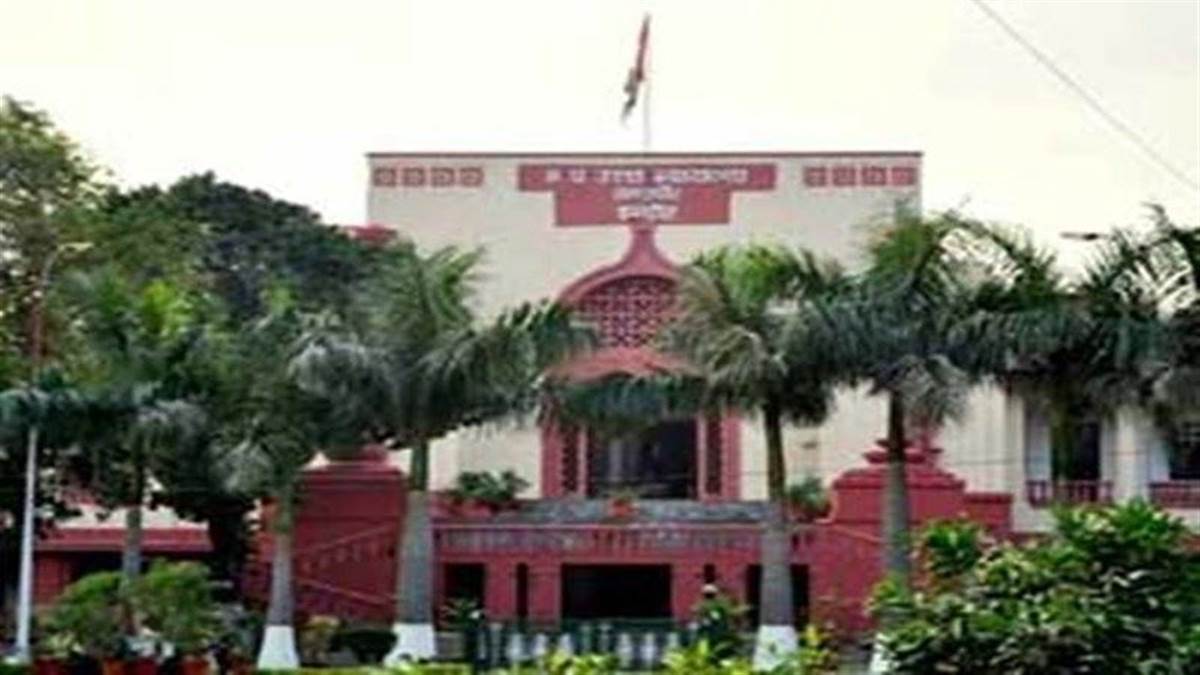 MP High Court: इंदौर में अमीर बेटे मां को नहीं दे रहे भरण पोषण, कोर्ट ने जारी किया गिरफ्तारी वारंट