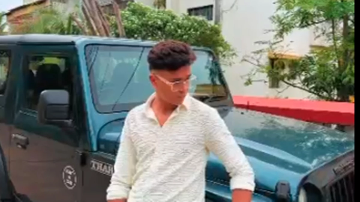 डिंडौरी में सदर के बेटे ने शेयर की कुणाल कामरा की RSS के टीशर्ट वाली आपत्तिजनक फोटो, मचा बवाल