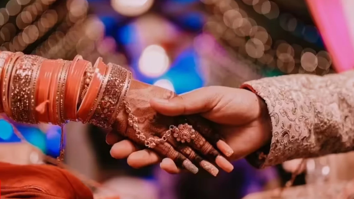 एक विवाह ऐसा भी! वर पक्ष ने दहेज में सिर्फ ₹1 लेकर की सादगी से शादी, लौटाया 11 लाख का शगुन