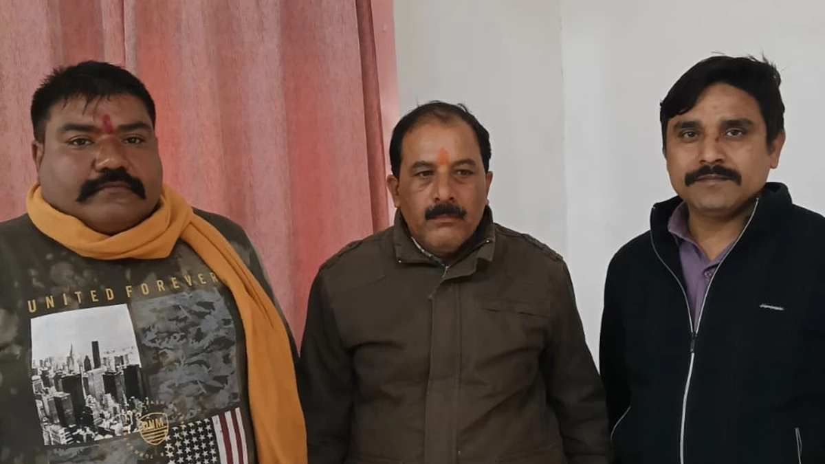 चुरहट एसडीएम के रीडर को रीवा लोकायुक्त ने 10 हजार रुपये रिश्वत लेते रंगे हाथ पकड़ा