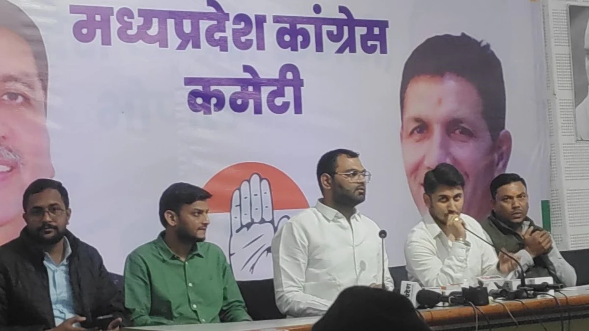 प्रदूषित पानी पर आर-पार, इंदौर में युवा कांग्रेस का बड़ा मार्च