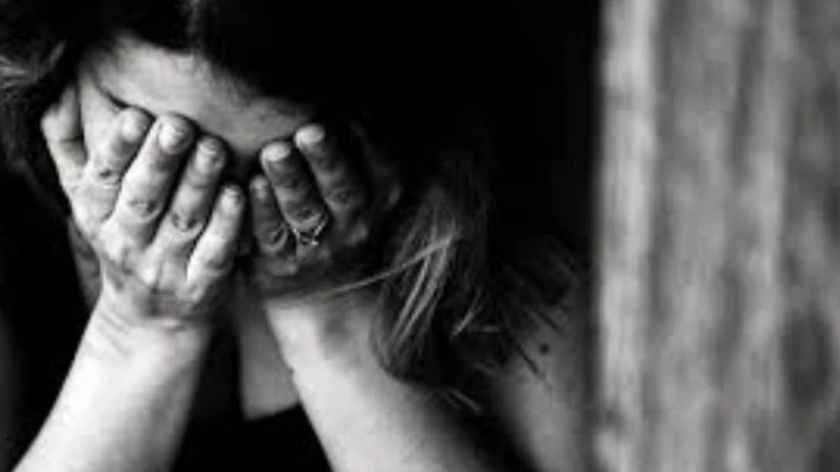 तुम्हारे रुपये लौटा देता हूं... बहाने से ले जाकर 14 साल की लड़की से किया रेप, आरोपी फरार