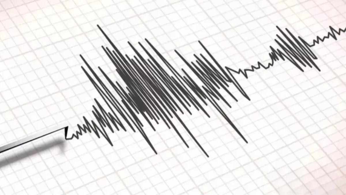 कोलकाता और दक्षिण बंगाल में भूकंप के तेज झटके, रिक्टर पैमाने पर 5.5 रही तीव्रता; सड़कों पर निकले लोग